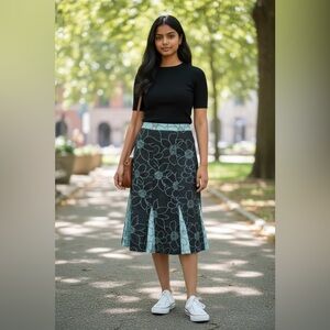 Canvasbacks floral pleated midi skirt size 6 blue